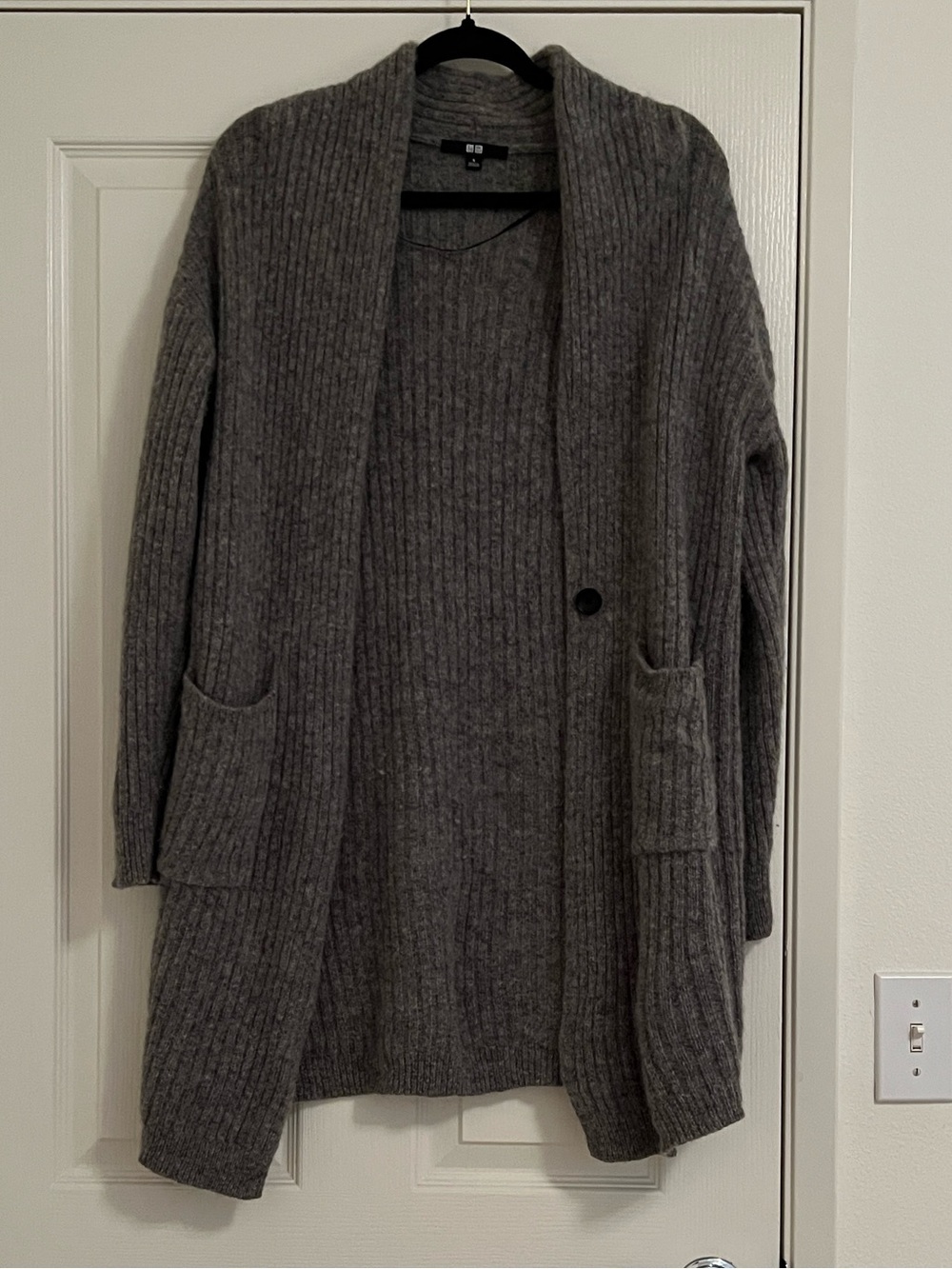 Uniqlo sweater
